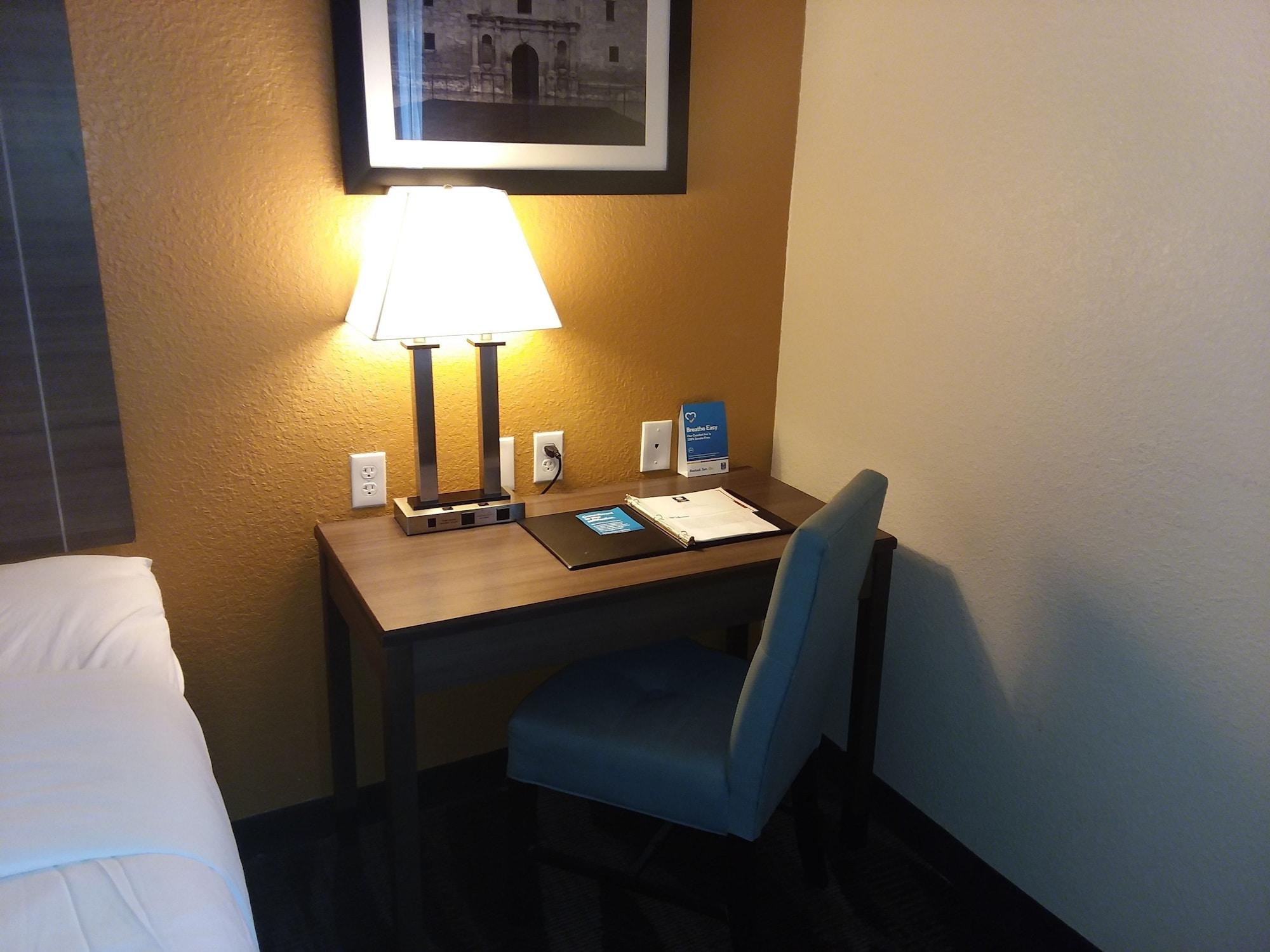 סן אנטוניו Comfort Inn Near Frost Bank Center מראה חיצוני תמונה