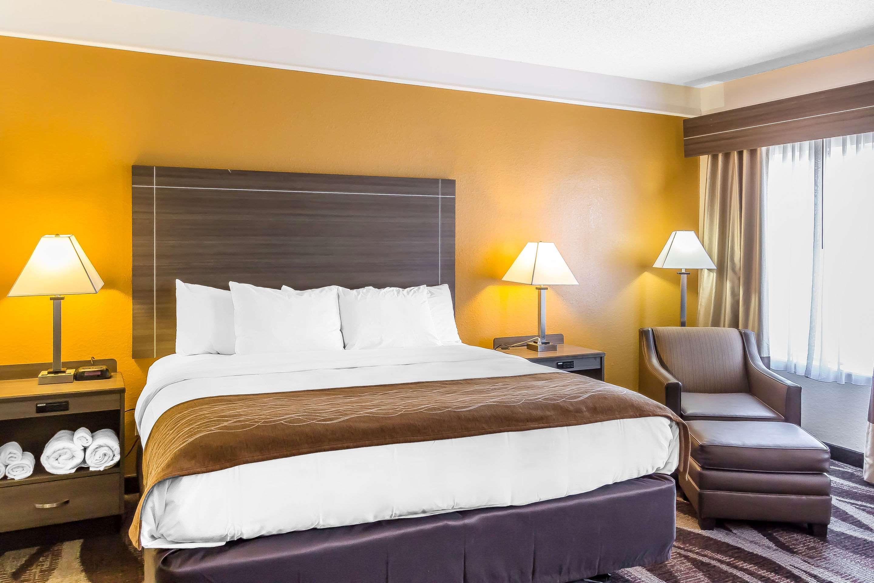 סן אנטוניו Comfort Inn Near Frost Bank Center מראה חיצוני תמונה