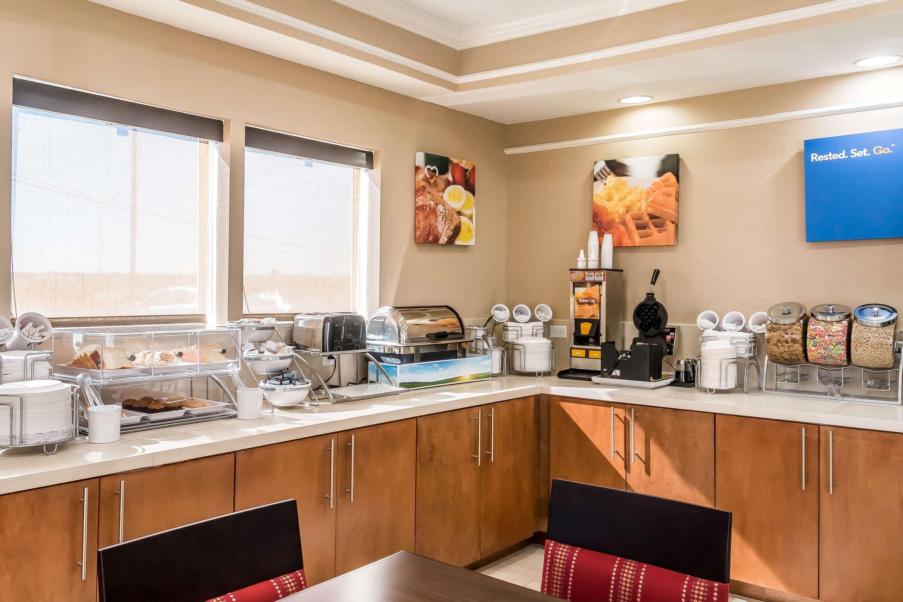 סן אנטוניו Comfort Inn Near Frost Bank Center מראה חיצוני תמונה