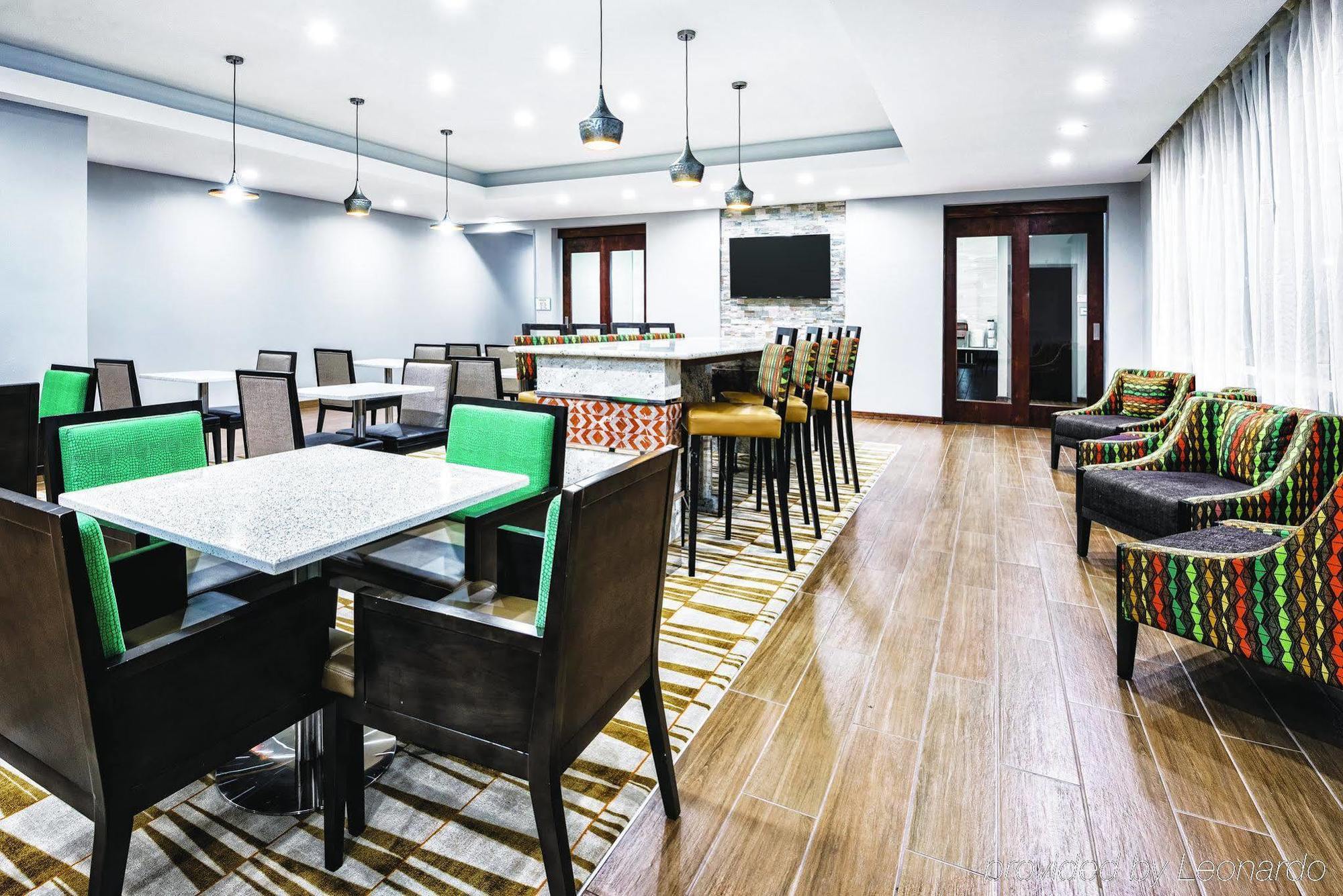 סן אנטוניו Comfort Inn Near Frost Bank Center מראה חיצוני תמונה