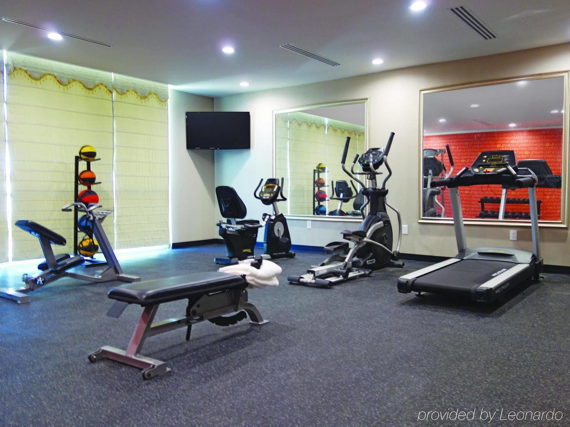 סן אנטוניו Comfort Inn Near Frost Bank Center מראה חיצוני תמונה